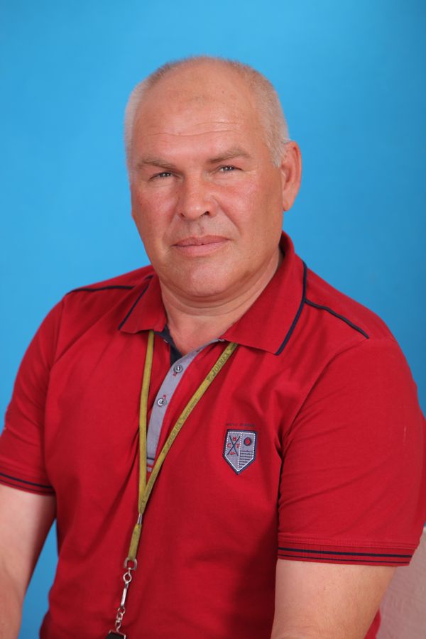 Гук Николай Николаевич.